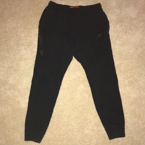 Nike tech fleece joggers